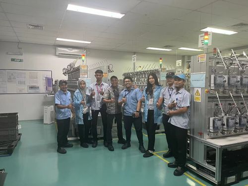 Najnowsze wiadomości o GENY Electric wzmacnia współpracę z EDMI, z powodzeniem uruchamia trójfazowy system kalibracji liczników energii w PT. VS w Indonezji
